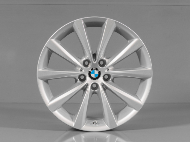 BMW 7er 8,0x18 5x112 ET30 6867338 TPMS ORIGINÁLNÍ POUŽITÁ ALU KOLA