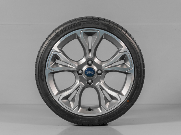 FORD FIESTA MK8 H1BJ-1007-E1A 205/40 R18 4x108 TPMS ORIGINÁLNÍ LETNÍ ALU SADA