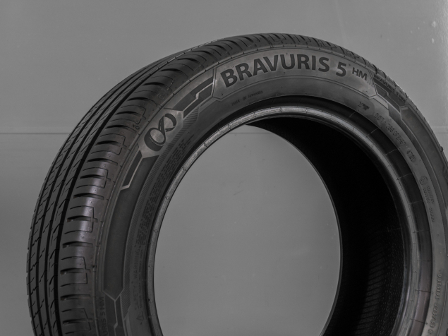 PNEU R17 LETNÍ BARUM BRAVURIS 5, 225/55/17 4KS (1293TV)