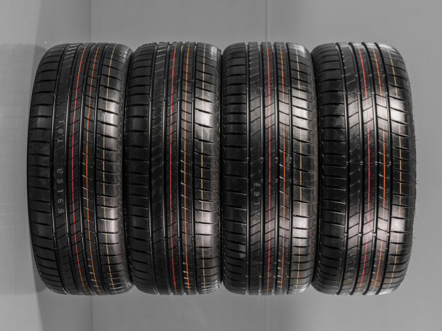 BRIDGESTONE TURANZA T005 225/40 R19 93Y NOVÉ LETNÍ PNEUMATIKY