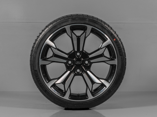 FORD FIESTA ST MK8, J1BC-1007-E1A, R18, 4x108, TPMS, DEMO LETNÍ ALU SADA