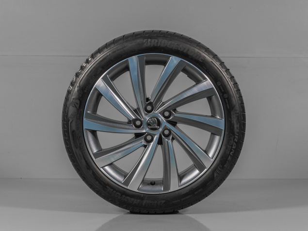 ŠKODA OCTAVIA IV, 5E3601025H/AG, 5E3071498H HA7, 225/45 R18, 5x112, ORIGINÁLNÍ LETNÍ ALU SADA PERSEUS