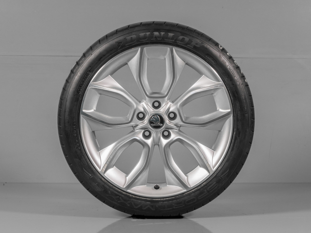 ŠKODA KAROQ 4x4, 57A601025G, 57A071499A 8Z8, 225/45 R19 5x112, ORIGINÁLNÍ LETNÍ ALU SADA CRATER