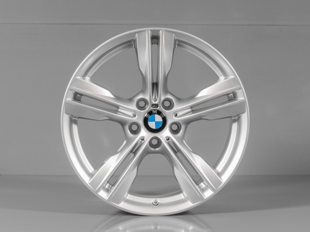 BMW X5M 9,0x19 5x120 ET 37 TPMS 7846786 ORIGINÁLNÍ ALU KOLA