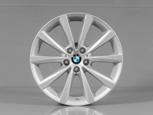 BMW 7er 8,0x18 5x112 ET30 6867338 TPMS ORIGINÁLNÍ POUŽITÁ ALU KOLA